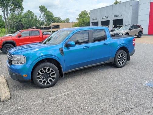 Velocity Blue Metallic 2022 Ford Maverick Lariat