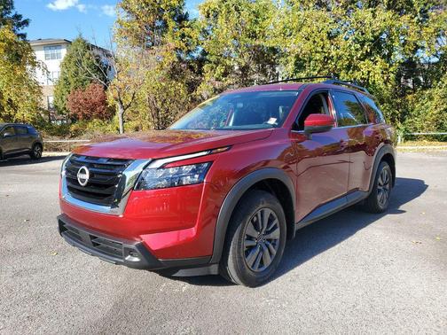2024 Nissan Pathfinder SV FWD
