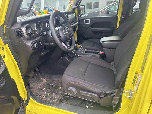 2023 Jeep Wrangler 4-Door High Tide 4x4