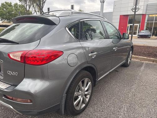 2017 INFINITI QX50 Base