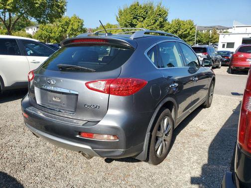 2017 INFINITI QX50 Base