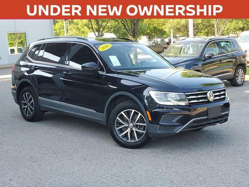 Deep Black 2020 Volkswagen Tiguan 2.0T SE