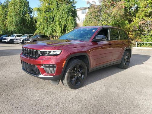 2023 Jeep Grand Cherokee Altitude