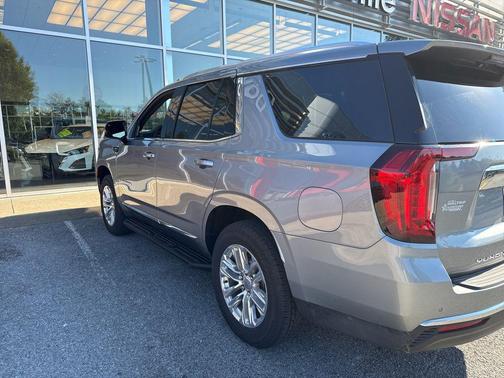 2024 GMC Yukon SLT