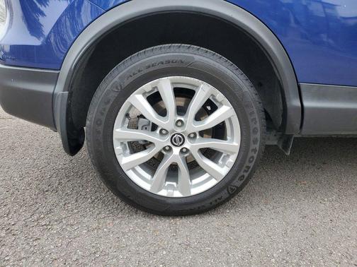 2020 Nissan Rogue Sport S