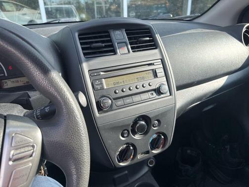 2017 Nissan Versa 1.6 S+