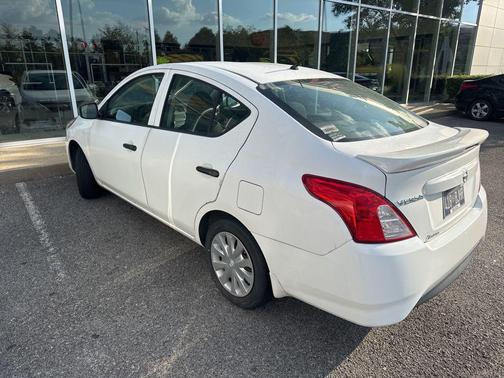 2017 Nissan Versa 1.6 S+
