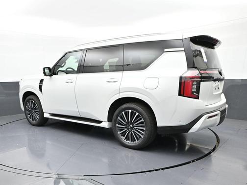 2025 Nissan Armada Platinum Reserve 4WD