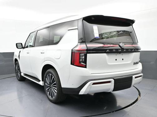 2025 Nissan Armada Platinum Reserve 4WD