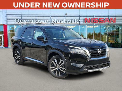 2025 Nissan Pathfinder Platinum 4WD