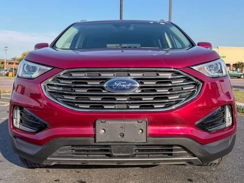 Ruby Red Metallic Tinted Clearcoat 2019 Ford Edge Titanium AWD