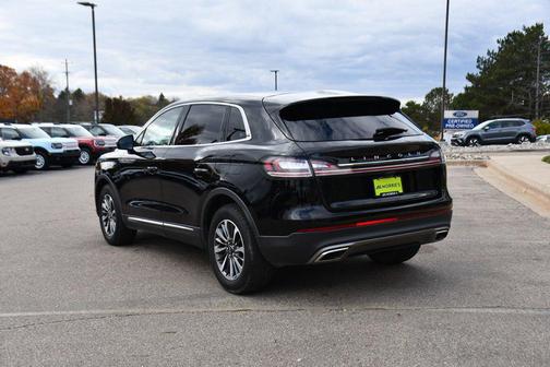 2022 Lincoln Nautilus Standard