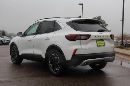 2026 Ford Escape Platinum