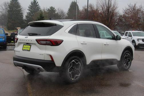 2026 Ford Escape Platinum