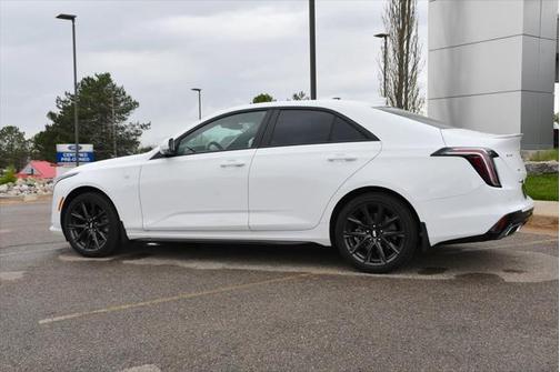 2022 Cadillac CT4 Sport