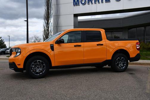 Orange Fury Metallic Tri-Coat 2026 Ford Maverick XLT