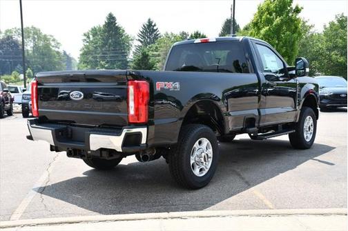 2025 Ford F-350 XLT