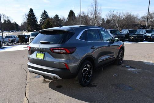2026 Ford Escape Platinum