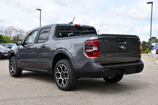 Carbonized Gray Metallic 2026 Ford Maverick Lariat