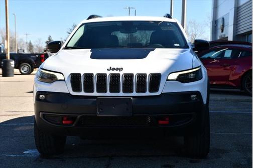 2022 Jeep Cherokee Trailhawk