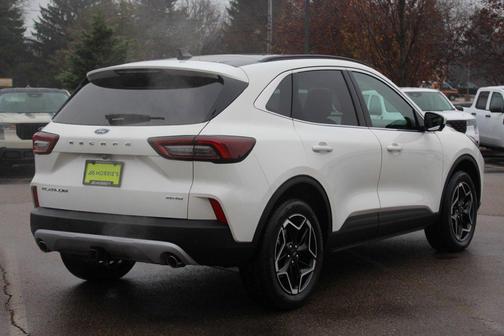 2026 Ford Escape Platinum