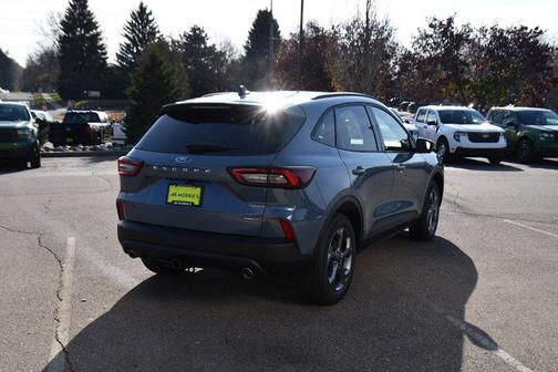 2026 Ford Escape ST-Line Select