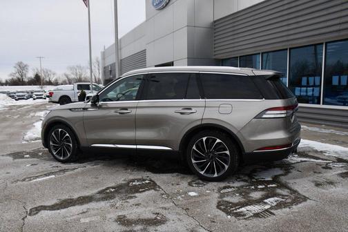 2023 Lincoln Aviator Reserve AWD