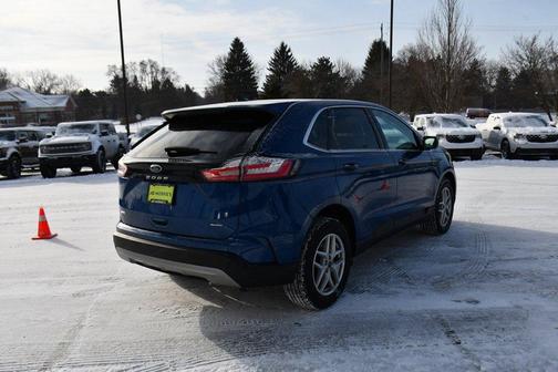 2022 Ford Edge SEL