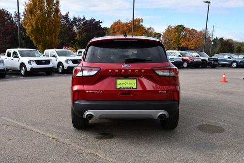 2022 Ford Escape Titanium