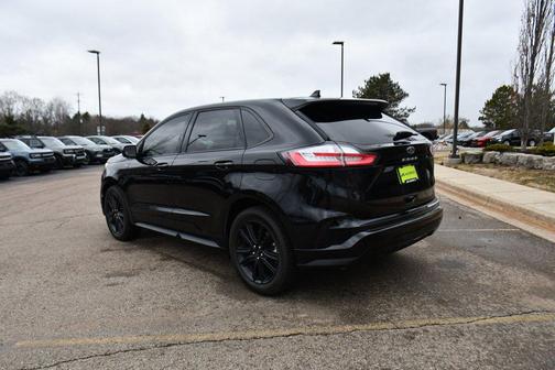 2022 Ford Edge ST Line