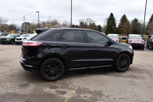2022 Ford Edge ST Line