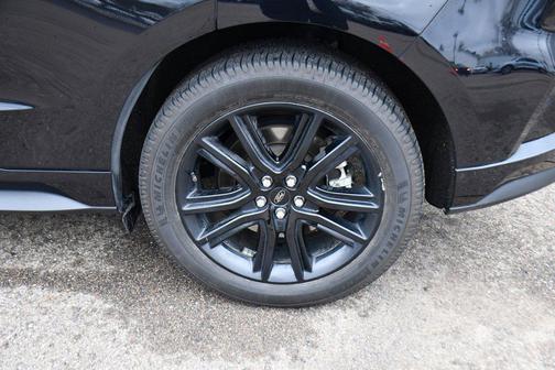 2022 Ford Edge ST Line