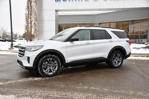 Space White Metallic 2026 Ford Explorer Active
