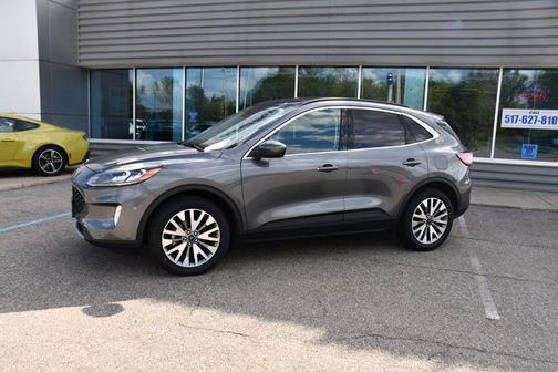 2022 Ford Escape Titanium