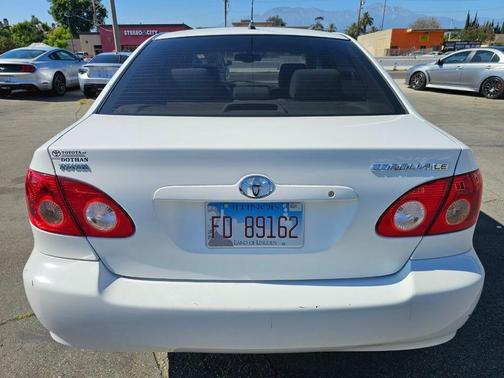 Super White 2006 Toyota Corolla LE