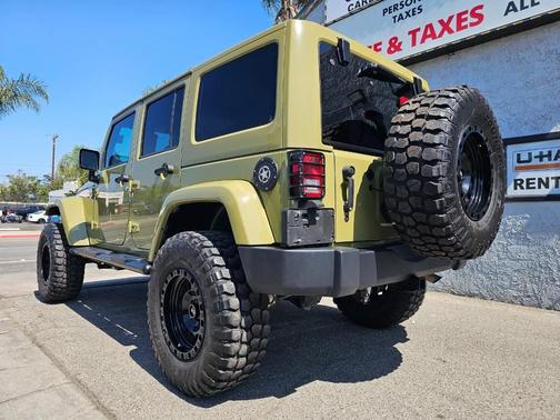 Commando Green 2013 Jeep Wrangler Unlimited Sahara