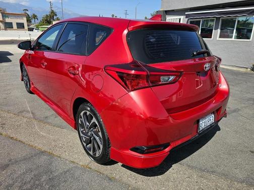 Barcelona Red Metallic 2018 Toyota Corolla iM Base