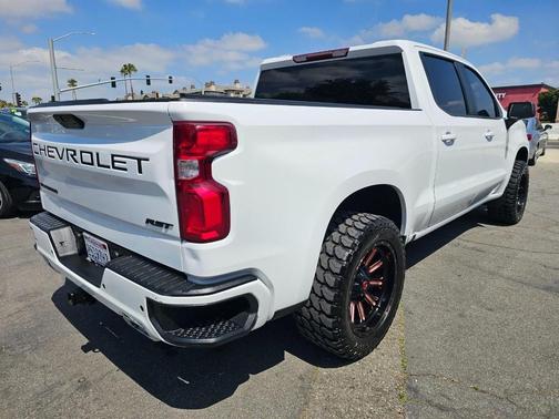 Summit White / White 2021 Chevrolet Silverado 1500 RST