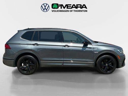 Platinum Gray Metallic 2023 Volkswagen Tiguan 2.0T SE R-Line Black 4MOTION