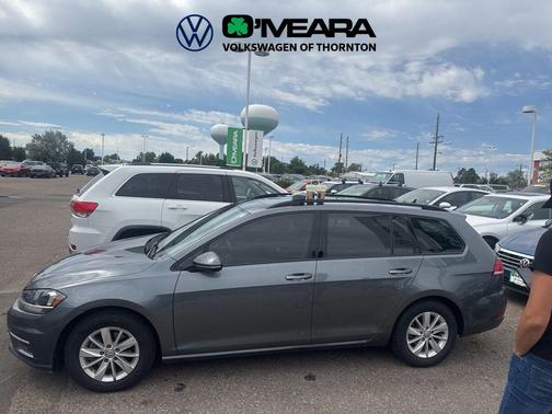 2019 Volkswagen Golf SportWagen TSI S