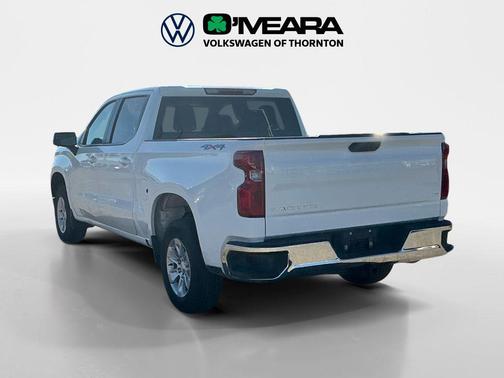 Summit White 2026 Chevrolet Silverado 1500 LT