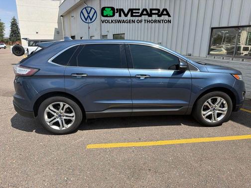 Lightning Blue Metallic 2018 Ford Edge Titanium