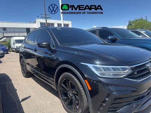 Deep Black 2023 Volkswagen Tiguan 2.0T SE R-Line Black 4MOTION