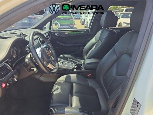 White 2018 Porsche Macan Macan Turbo