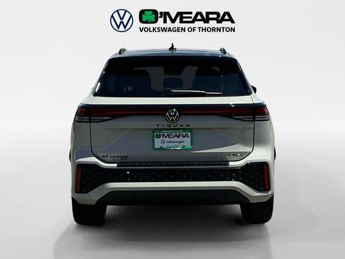 sandstone with deep black roof 2026 Volkswagen Tiguan 2.0T SE R-Line Black 4MOTION