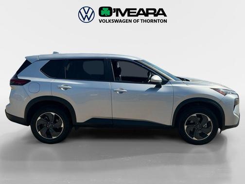 Brilliant Silver Metallic 2024 Nissan Rogue SV