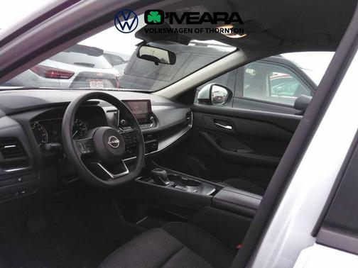 Brilliant Silver Metallic 2024 Nissan Rogue SV