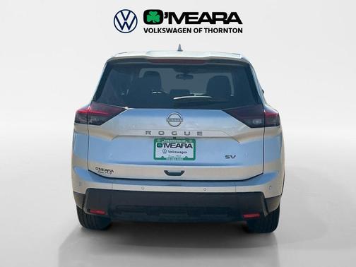 Brilliant Silver Metallic 2024 Nissan Rogue SV