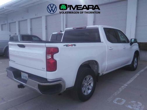 Summit White 2025 Chevrolet Silverado 1500 LT