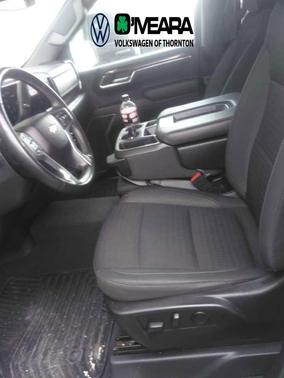 Summit White 2025 Chevrolet Silverado 1500 LT